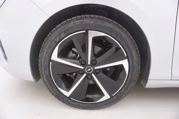 Opel Astra (2025) — foto 8 van 30