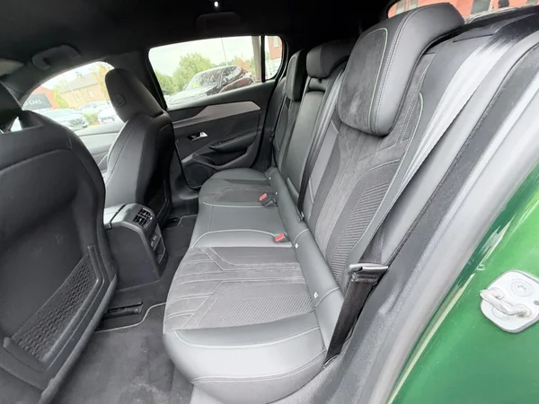 Peugeot 308 (2022) — foto 5 van 16