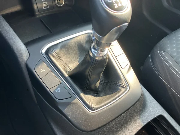 FORD Kuga (2024) — foto 11 van 24