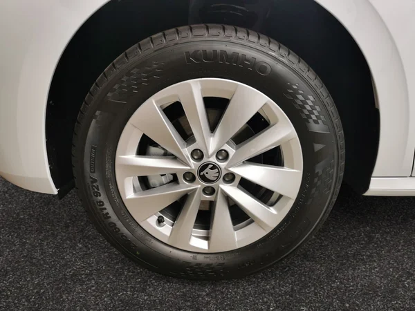SKODA Kamiq (2025) — foto 9 van 13