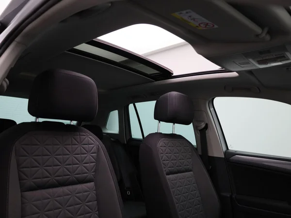 Volkswagen Tiguan (2022) — foto 37 van 48