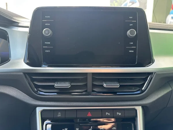 VOLKSWAGEN T-Roc (2023) — foto 5 van 17