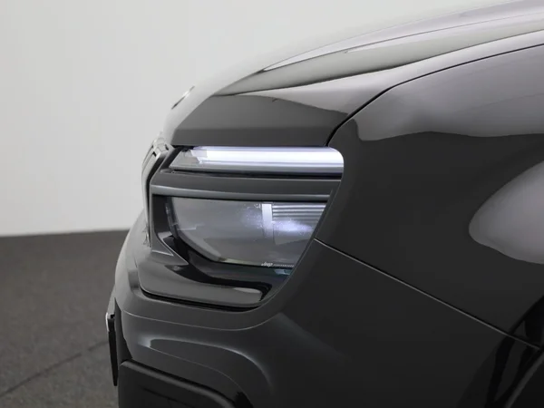 Jeep Avenger (2023) — foto 11 van 40