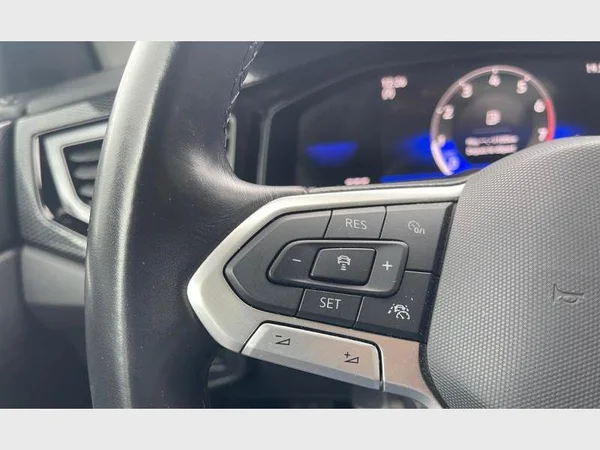 Volkswagen Taigo (2024) — foto 6 van 24