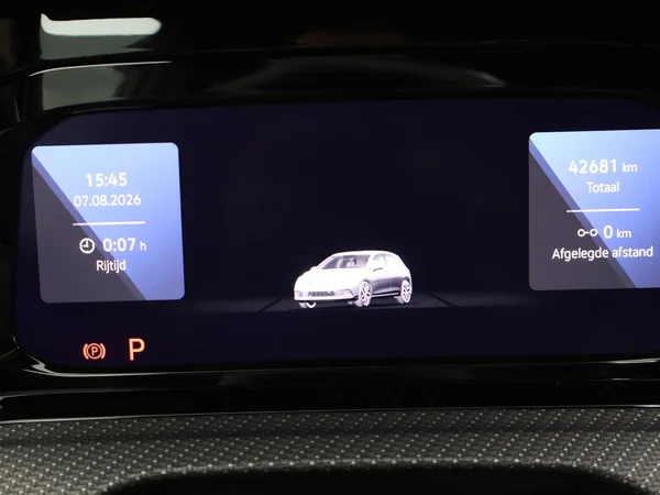 VOLKSWAGEN Golf VIII (2024) — foto 7 van 22