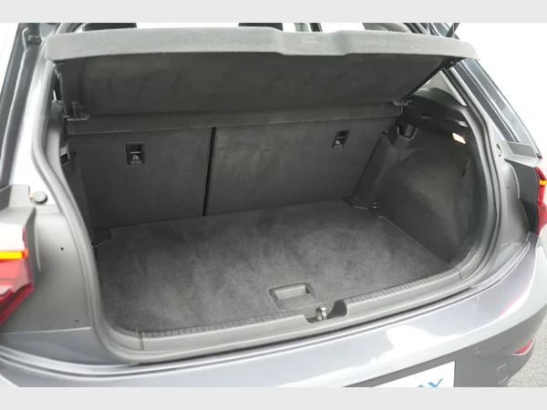 VOLKSWAGEN Polo (2023) — foto 6 van 25