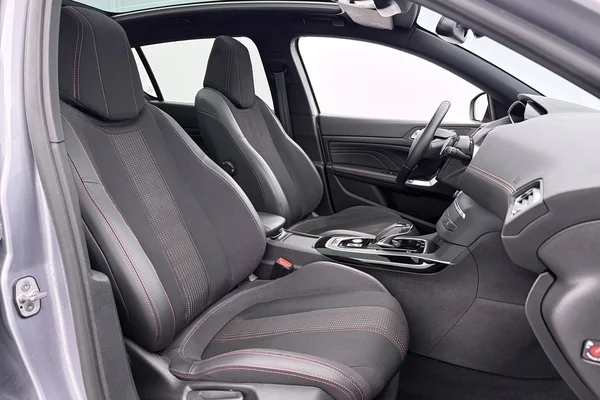 Peugeot 308 (2020) — foto 11 van 29