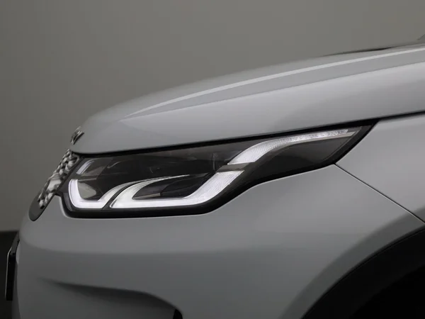 Land Rover Discovery Sport (2021) — foto 7 van 50