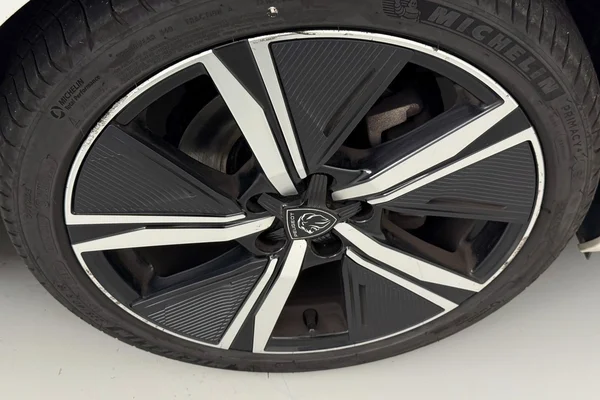 Peugeot 308 (2023) — foto 16 van 28