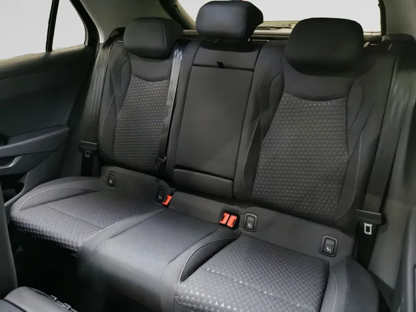 VOLKSWAGEN T-Roc (2026) — foto 3 van 15
