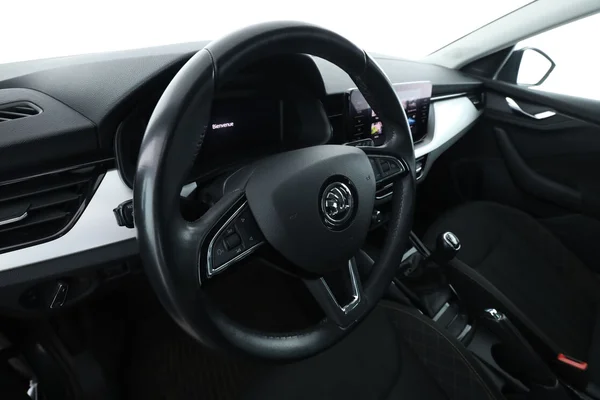 Skoda Scala (2019) — foto 2 van 16
