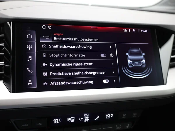 AUDI Q4 e-tron (2025) — foto 22 van 24