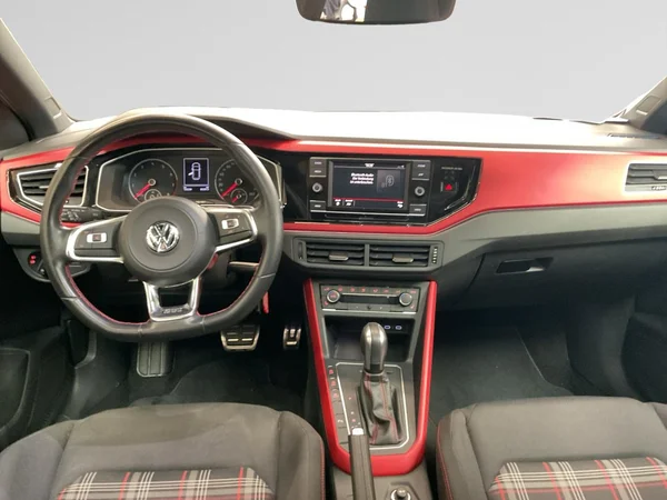VOLKSWAGEN Polo GTI (2020) — foto 2 van 24