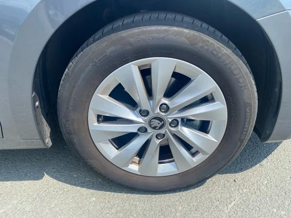 SKODA Octavia Combi (2025) — foto 4 van 9