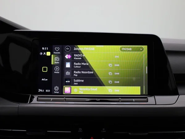 Volkswagen Golf (2023) — foto 18 van 41