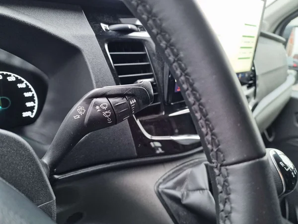 Ford Transit (2024) — foto 6 van 15
