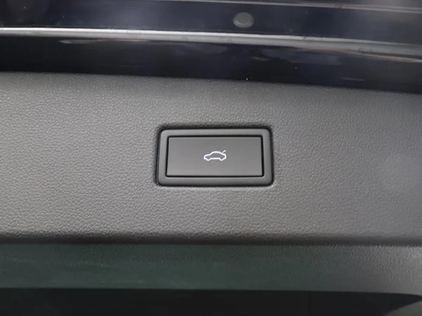 VOLKSWAGEN Tiguan (2021) — foto 5 van 21