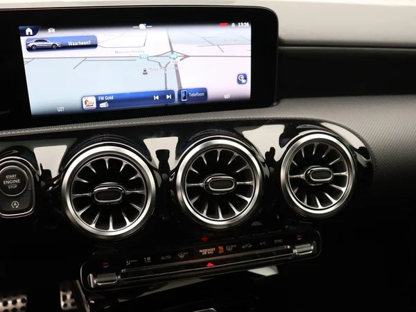 Mercedes-Benz A-Klasse (2023) — foto 6 van 27