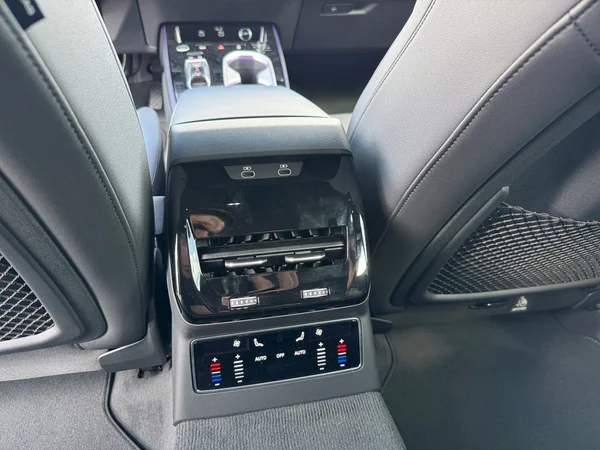 AUDI A6 Avant (2025) — foto 8 van 24