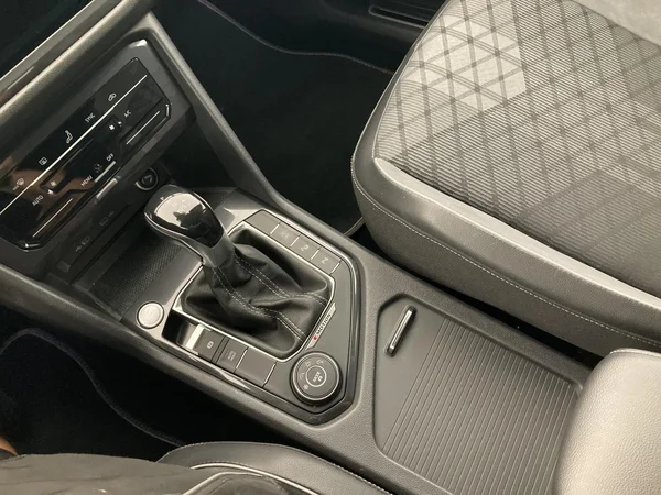 VOLKSWAGEN Tiguan Allspace (2022) — foto 8 van 34