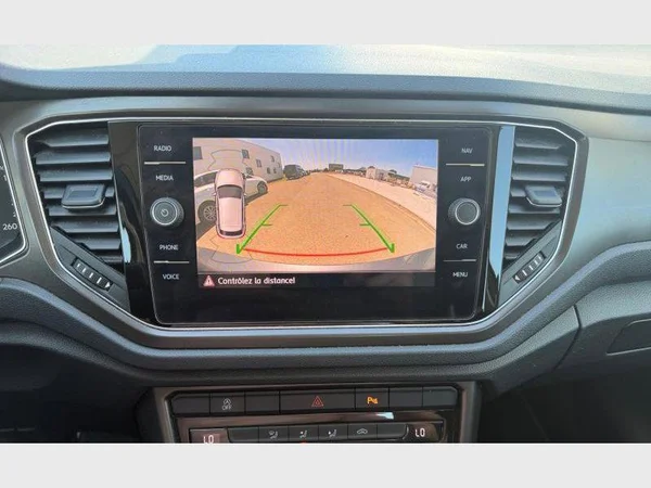 Volkswagen T-Roc (2019) — foto 11 van 22