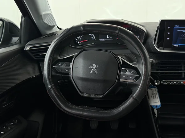 PEUGEOT 208 (2023) — foto 14 van 26