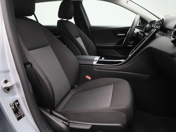 Mercedes-Benz C-Klasse (2022) — foto 30 van 43
