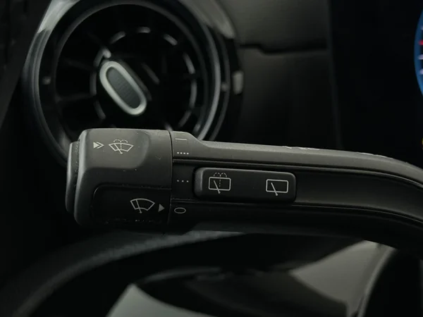 MERCEDES A 180 (2022) — foto 16 van 27