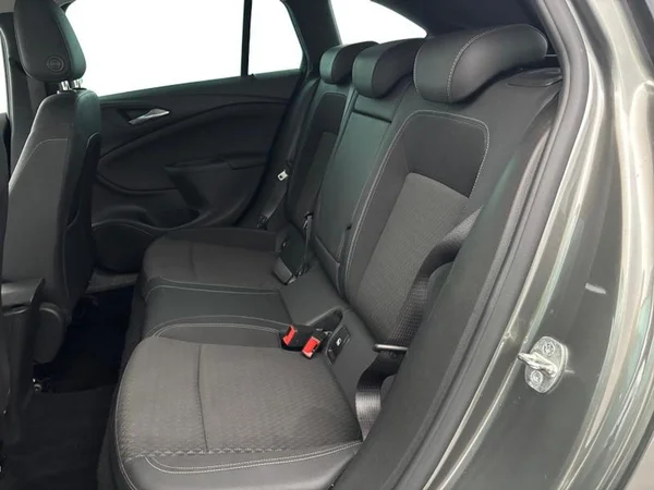 OPEL Astra Sports Tourer (2019) — foto 8 van 27