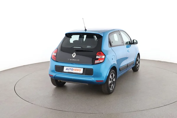 Renault Twingo (2016) — foto 12 van 16