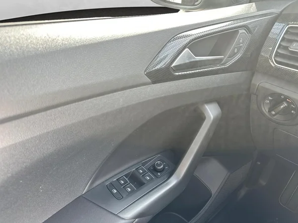 VOLKSWAGEN T-Cross (2026) — foto 5 van 15