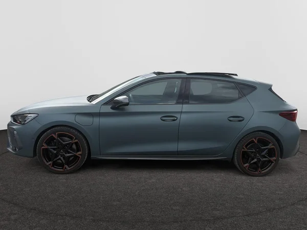 CUPRA Leon e-Hybrid (PHEV) (2025) — foto 12 van 23