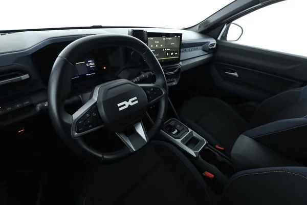 Dacia Duster (2024) — foto 2 van 16