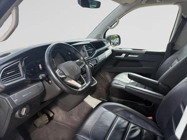 VOLKSWAGEN Multivan T6.1 Dsl (2021) — foto 8 van 22