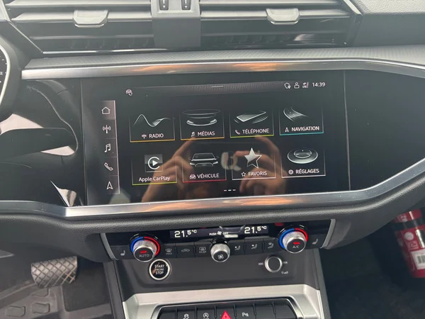 AUDI Q3 (2022) — foto 4 van 18