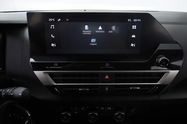 Citroen C4 (2025) — foto 17 van 65