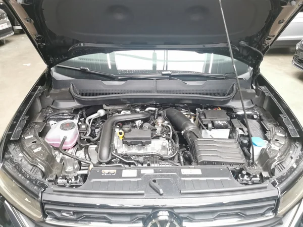 VOLKSWAGEN T-Cross (2025) — foto 13 van 15