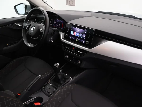 SKODA Kamiq (2022) — foto 17 van 23
