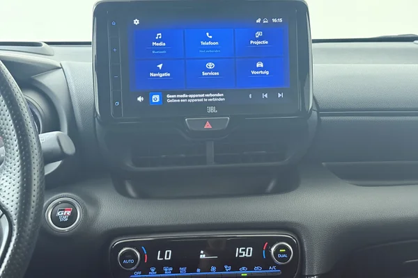 Toyota Yaris Hybrid (HEV) (2023) — foto 3 van 21