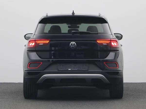 VOLKSWAGEN T-Roc (2022) — foto 16 van 19