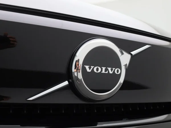 Volvo XC40 (2023) — foto 32 van 41