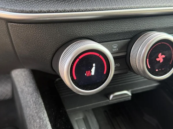 SKODA Superb Combi (2025) — foto 16 van 23