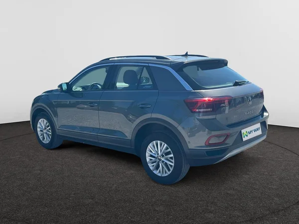 VOLKSWAGEN T-Roc (2023) — foto 8 van 18