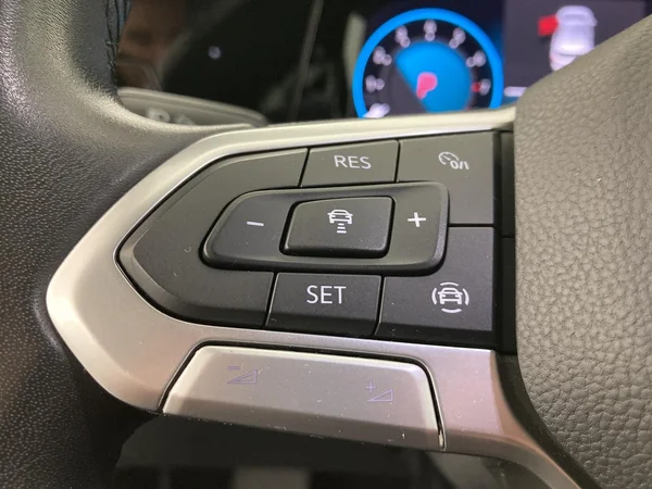 VOLKSWAGEN Golf VIII (2021) — foto 20 van 36