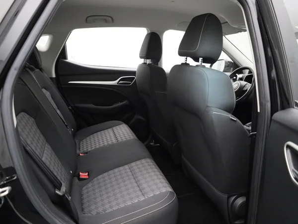 MG ZS EV (2021) — foto 25 van 35