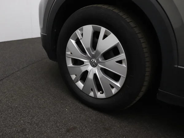 VOLKSWAGEN T-Cross (2020) — foto 4 van 16
