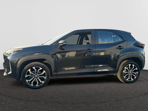 TOYOTA Yaris Cross (2024) — foto 12 van 24