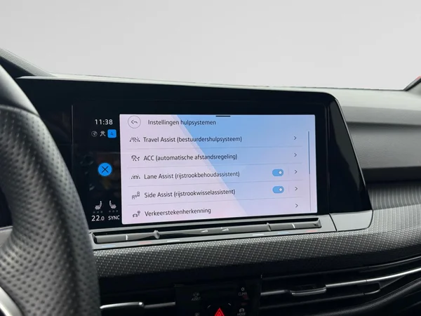 VOLKSWAGEN Golf VIII SW (2024) — foto 13 van 24