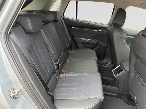 SKODA Elroq (2026) — foto 11 van 22