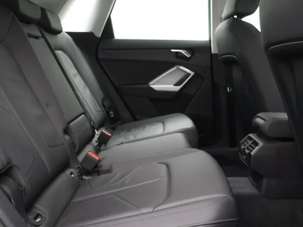 Audi Q3 (2022) — foto 10 van 27